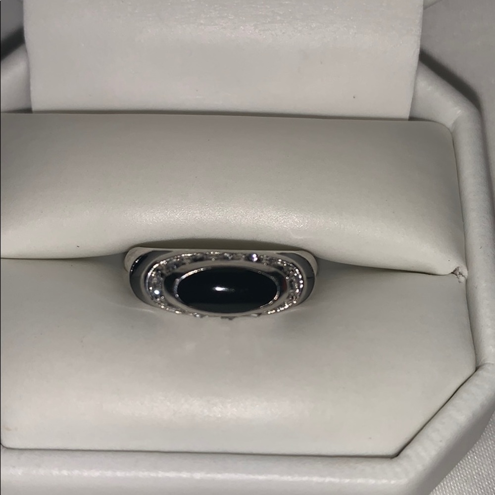 NEW Silver Onyx Ring